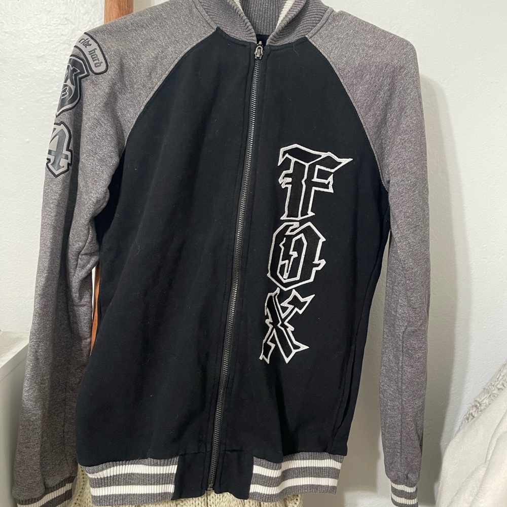 Fox racing zip up hoodie size medium. Used.
